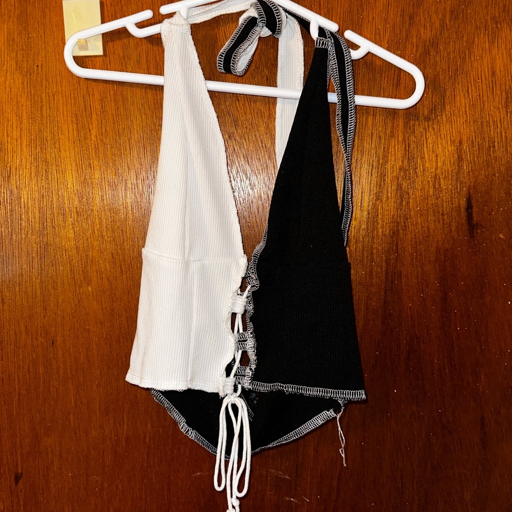 Colorblock Halter Tank with tie-front